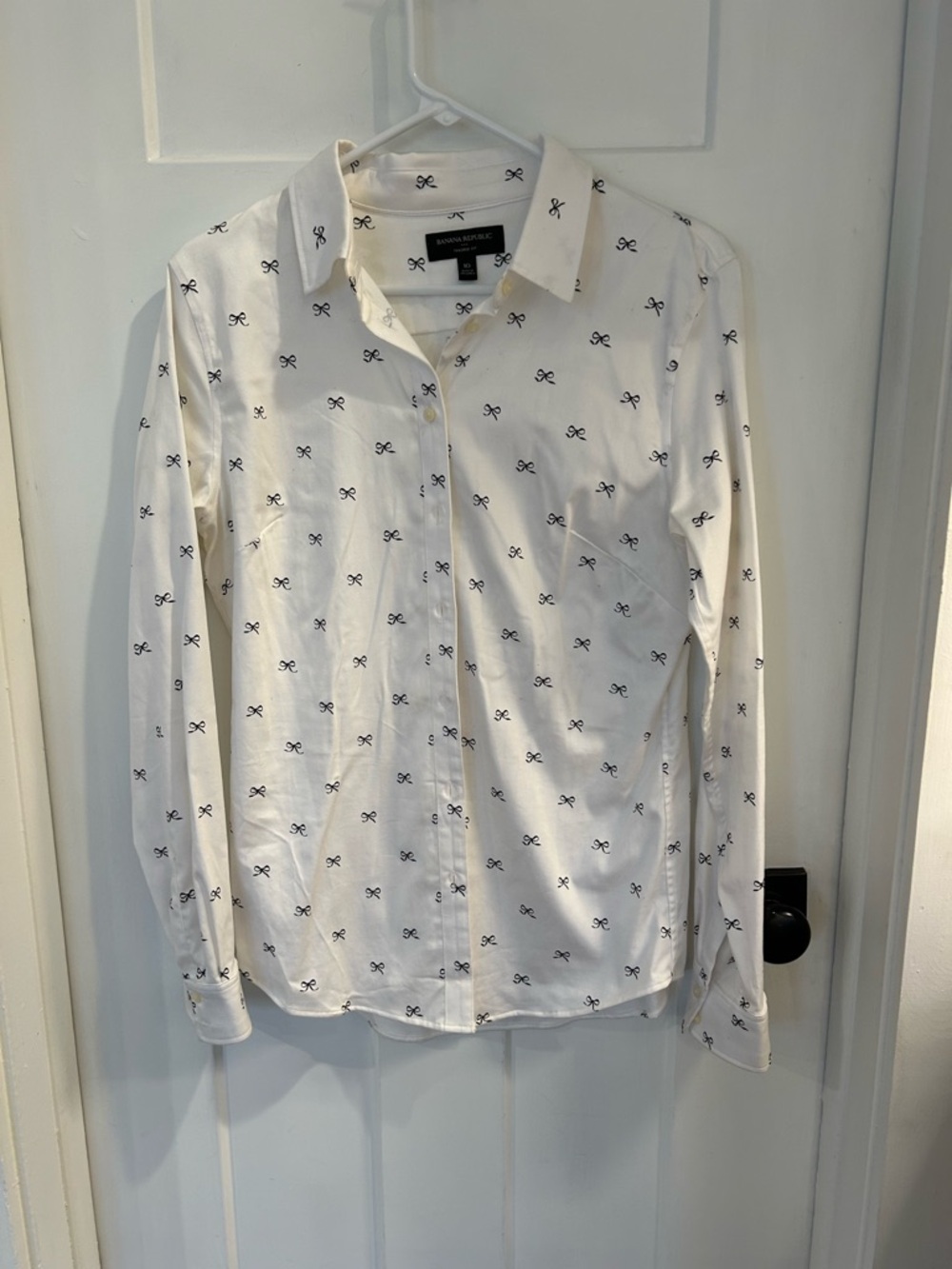 Banana Republic White Button-Down Shirt with  Bow Print